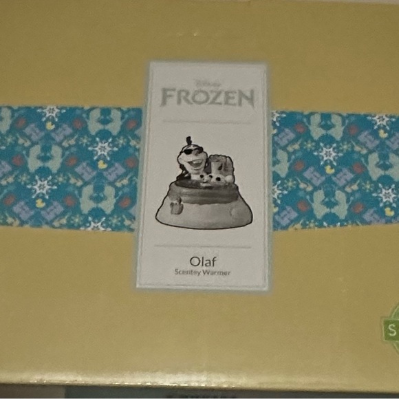 Olaf Scentsy warmer new in box, RETIRED - Picture 1 of 2